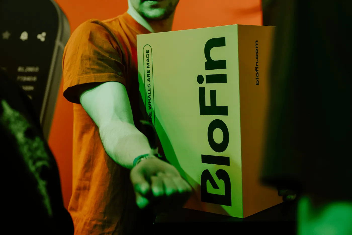 Entrega de caja de regalo de BloFin